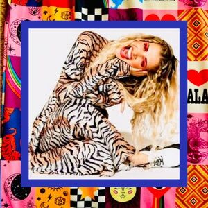 Dressed in LALA Tiger 🐅 Plisse’ Play Set! XL NWOT!! My Personal Clothing